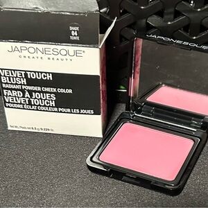 JAPONESQUE VELVET TOUCH BLUSH
SHADE 04